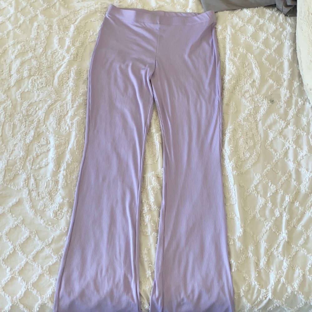 Women’s large Lavender flared leggings from H&M